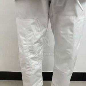 Combinaison de karaté en coton durable pour enfants avec entraînement à la ceinture et équipement de pratique d'arts martiaux pour enfants - Product Image 2