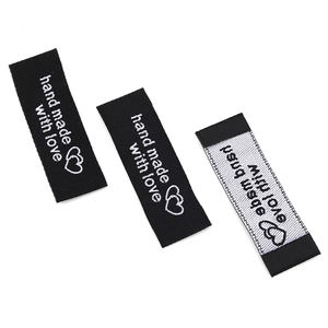 Étiquettes tissées en coton imprimé Vêtements tissés Chaussures Sacs Étiquettes de couture de petite taille Étiquette tissée de vêtement personnalisée - Product Image 1