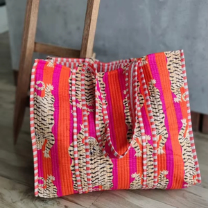 Sac fourre-tout en coton pur fait à la main en Inde, à chaînes ouvertes matelassées, magnifique sac de plage pour femmes, sac de fête, sac de voyage, tigre - Product Image 1