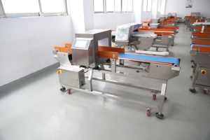 Nhà Máy CE tùy chỉnh JD-603 độ chính xác cao 0.5 mét Snack bánh mì trái cây truyền đạt thực phẩm Máy dò kim loại với Swing cánh tay từ chối - Product Image 4