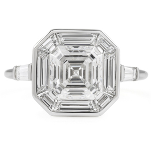 Bague à trois pierres baguette avec halo, diamant de laboratoire taille Asscher de 3,00 carats, certifié IGI - Product Image 1