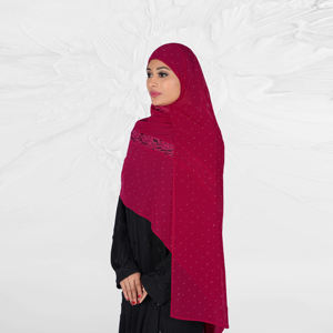 Foulard en Georgette Fluide Orné d'une Insertion en Filet Raschel Intriquée et d'une Finition Scintillante Subtile pour une Tenue Modeste et Raffinée - Product Image 1