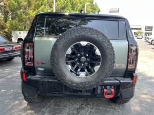 GMC HUMM-ER EV 2024 Usado en Buen Estado - Product Image 5