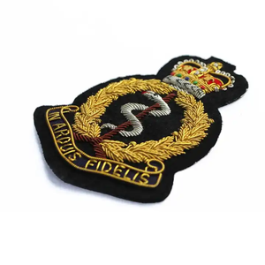 เข็มกลัดเย็บด้วยมือรูปร่างและดีไซน์ตามสั่ง - Product Image 2