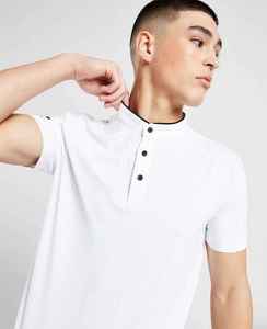เสื้อโปโลสำหรับผู้ชายเสื้อกีฬาลำลองแขนสั้นปรับแต่งโลโก้ได้มีขนาดปกติทำจากโพลีเอสเตอร์/ ผ้าฝ้ายแข็ง - Product Image 1