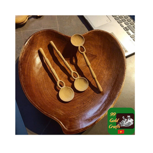 Cuillère en bois de haute qualité fabriquée à partir de bois naturel parfait pour la cuisson en remuant et en servant un outil de cuisine écologique durable - Product Image 1