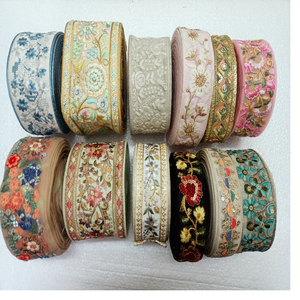 Rubans brodés à la machine sur mesure en différents modèles et couleurs multiples pour robes de mariée dans les tailles au choix du client - Product Image 1