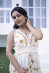 Robe midi blanche smockée, style bohème éthéré, col en V, robe de soirée à volants, lavable, 100% coton - Product Image 6