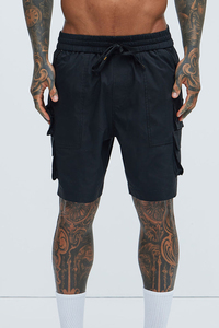 กางเกงขาสั้นคาร์โก้ผู้ชายสีดำมีกระเป๋าอเนกประสงค์หลายแบบผ้าทนทานและใส่สบายเหมาะสำหรับสไตล์ลำลองในชีวิตประจำวัน - Product Image 4