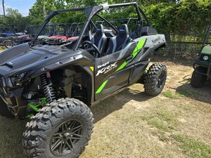 Vehículo Utilitario Todoterreno TERYX KRX 1000 TR de 4 Ruedas Motrices y 4 Tiempos, Certificado por la EPA/Eec, con Bloqueo de Diferencial, Ligero y Ecológico, para Uso en Todas las Estaciones - Product Image 2