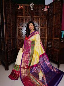 Sarees de seda suave Tusser con estampado digital Allover con borde Zari - Product Image 4
