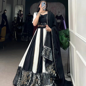 Navratri Lehenga Choli especial Navratri Chaniya Choli para mujeres ropa tradicional india Lehenga Choli nupcial Algodón puro Lehenga - Product Image 1