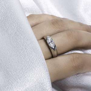 Bague de fiançailles coupe marquise pour femme plaqué platine argent demi lunette Tension ensemble Solitaire alliance - Product Image 4