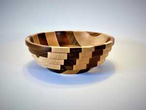 Bol à salade en bois artisanal écologique, finition bois naturel, design moderne pour la maison, utilisation au restaurant, options personnalisées - Product Image 4