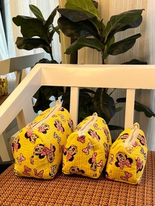 Sac de rangement pour maquillage en coton écologique matelassé vintage Minnie Mouse jaune, résistant à l'eau, fermeture éclair durable, grand et moyen - Product Image 2
