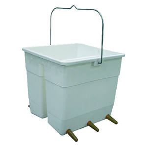 Secchio con forbici per unghie in plastica - Product Image 1
