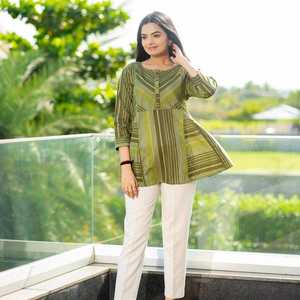 เสื้อตัวสั้นผ้าคอตตอนสุดเท่เครื่องแต่งกายมีสไตล์สวมใส่สบายสวมใส่สบายฤดูร้อน - Product Image 3