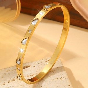 ขายส่งกำไลข้อมือและกำไลแฟชั่นสแตนเลสสตีล 316L ชุบทอง 14k 18k ประดับเพชรซิร์คอน รูปทรงหยดน้ำ สำหรับผู้หญิง - Product Image 5