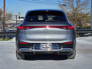 Increíble SUV Mercedes-Benz EQS 580 4MATIC 4dr AWD usado del 2023 - Product Image 5