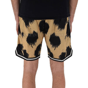 Shorts en maille respirante en polyester pour adulte, style unique, sublimation. - Product Image 5