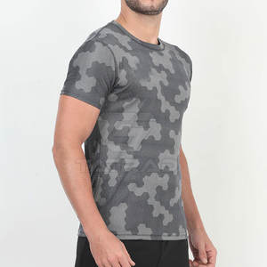 Camiseta Sublimada de Nuevo Diseño de Fabricantes Pakistaníes, Poliéster de la Mejor Calidad, Ecológica, de Secado Rápido y Transpirable para Hombre - Product Image 3