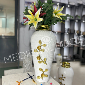 Vase à fleurs en métal élégant de luxe pour centres de table de mariage et de fête décoration de la maison pot de fleur original indien usine - Product Image 6
