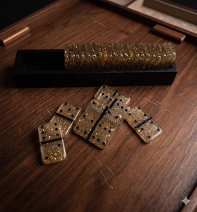 Juego de Dominó Jumbo de Resina con 28 Fichas Dobles de 6 Puntos Blancos, Dominó Rojo de Melamina con Forma de Pata de Gallina, con Caja - Product Image 1