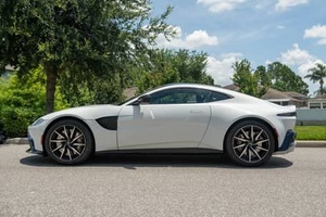 As-tin Ma-tin Va-tage 2020, 4x4, Caja de Cambios Automática, Cámara Trasera, Motor Inteligente de 8L, Baca de Aleación de Aluminio - Product Image 5