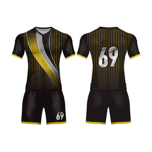 Nouvelle arrivée équipe de sport confortable uniforme de football meilleure qualité souple fabriqué au Pakistan technique de sublimation impression de logo personnalisé - Product Image 1