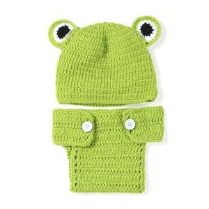 Costume de grenouille au crochet fait main en promotion pour séances photo de bébés, nouveau-nés et nourrissons - Product Image 6
