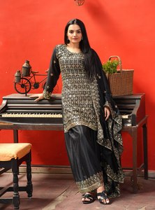 Hermoso Traje Sharara Con Secuencia De Trabajo Bordado - Product Image 3