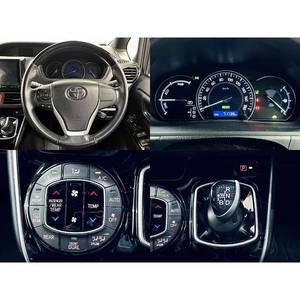 Toyota Esquire 2017, Minivan con Volante a la Derecha - Product Image 4