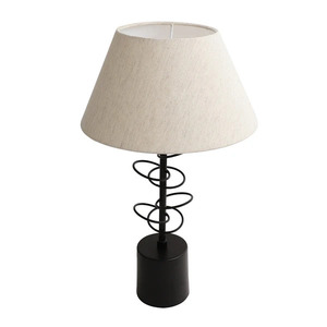 Lampe de table créative en métal doré avec matériau en céramique Lampes de chevet de luxe minimalistes pour la décoration de Noël - Product Image 3