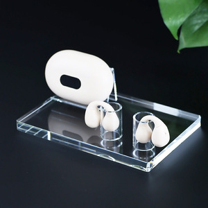 Présentoir en acrylique personnalisé de style écouteurs, conçu pour la fonctionnalité et l'élégance, parfait pour les paramètres de vente au détail - Product Image 2
