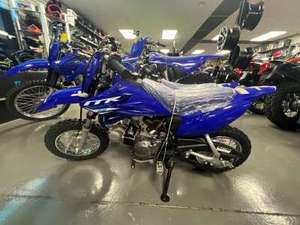 Scooter de sport exclusif pour enfants Yamaha TT R50 2025 en vente avec rabais! - Product Image 2