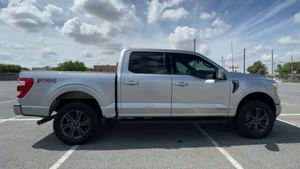 Super affaire ! Ford F-150 Lariat SuperCrew 4x4 d'occasion 2023 - Product Image 3