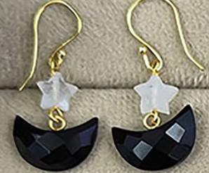 มูนสโตนสีรุ้งพร้อมโอนิกซ์สีดำ