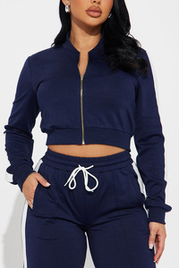 Conjunto de chándal gris de mujer al por mayor, conjunto de chaqueta y pantalón de dos piezas a la moda - Product Image 3