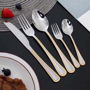 Ensemble de couverts minimaliste en acier inoxydable finition argent pour la salle à manger à domicile, les repas formels, les restaurants, les hôtels et les événements, utilisation sur table - Product Image 5