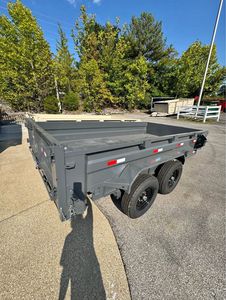 Remorque à benne agricole avec moteur et engrenage pour utilisation agricole. - Product Image 5