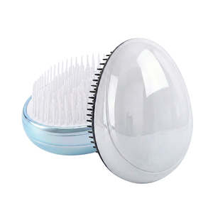 Cepillo de Pelo Redondo de Plástico Compacto y Portátil con Logotipo Personalizado para Masaje Suave del Cuero Cabelludo y Uso Diario - Product Image 1