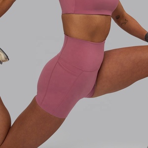 Short de motard professionnel pour femmes avec marque personnalisée tissu léger flexible OEM vente en gros de shorts de gymnastique et de fitness - Product Image 3