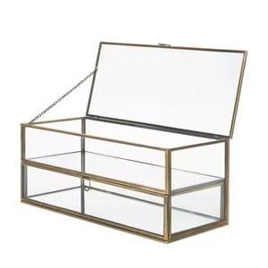 Boîte à bijoux en verre de luxe avec cadre en métal doré, taille et forme personnalisables, pour l'affichage de colliers, de bagues, décoration d'intérieur - Product Image 4