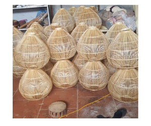 Lámpara de bambú Premium, venta al por mayor, lámpara de bambú de Vietnam, colgante de techo para la elegancia del hogar y la serenidad al aire libre, las mejores ofertas a granel disponibles - Product Image 2