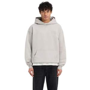 Owners Club Script Hoodie en Island and Rock Colors Premium Streetwear con ajuste moderno y diseño elegante - Product Image 6