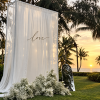 Nouvelle conception de scène de mariage romantique en plein air, solution personnalisée pour l'aménagement de mariage, rideaux de plafond, fleurs artificielles