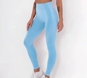 2025 Top Selling Women's Yoga <b>Leggings</b> V Shape Mid Waist Seamless <b>Knitted</b> Fabric Customizable Vintage Style Knee-Length Gym - Product Image 4