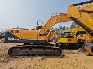 Excavadora usada Hyundai 220LC-9S de 20 toneladas a precio bajo con componentes de núcleo de bomba y engranaje a la venta - Product Image 6
