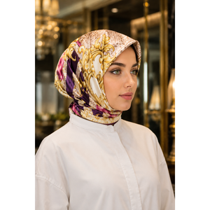 Écharpe carrée en satin de soie polyester de luxe pour femmes et filles avec détail de chaîne florale, imprimé numérique, style ethnique, série violette - Product Image 1