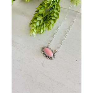 Collier vintage style sud-ouest avec coquillage rose et argent sterling, chaînes en laiton plaqué or avec perle pour mariage et fêtes - Cadeaux - Product Image 4